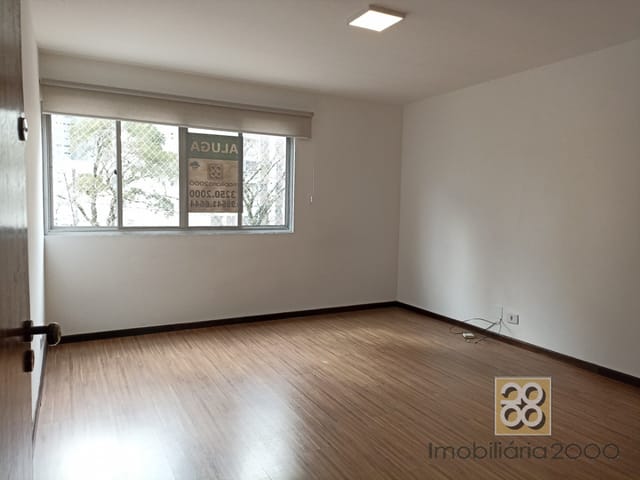 Apartamento 3 quartos e 2 banheiros, para alugar, no bairro Juvevê em Curitiba