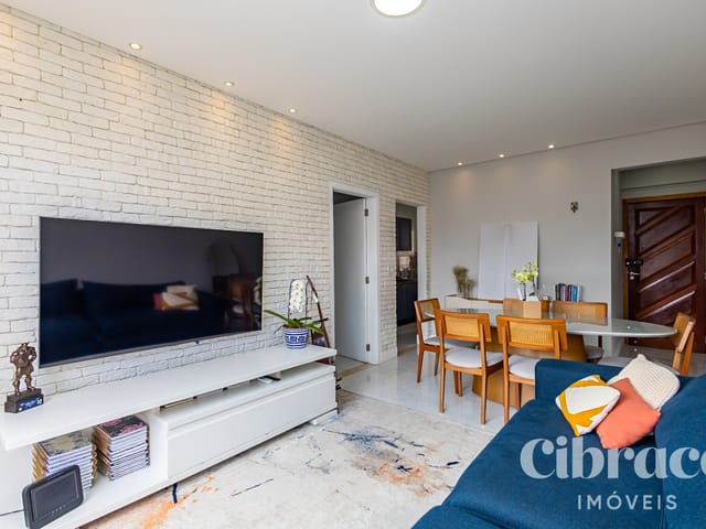 Apartamento 3 quartos e 2 banheiros, à venda, no bairro Centro em Curitiba
