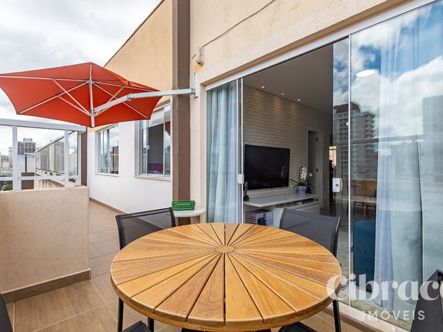 Apartamento 3 quartos e 2 banheiros, à venda, no bairro Centro em Curitiba