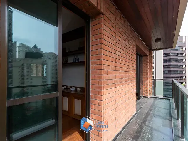 Apartamento com 325m² 3 quartos e 5 banheiros, à venda, no bairro Moema em São Paulo