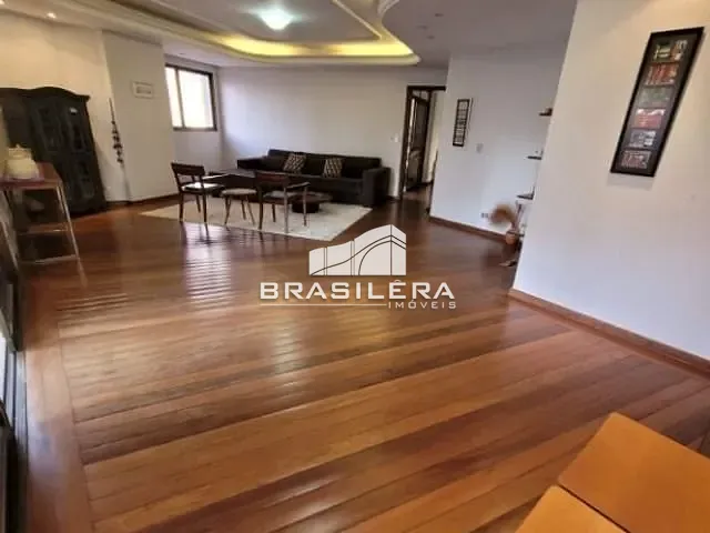 Apartamento com 218m² 4 quartos e 2 banheiros, à venda, no bairro Setor Nova Suiça em Goiânia