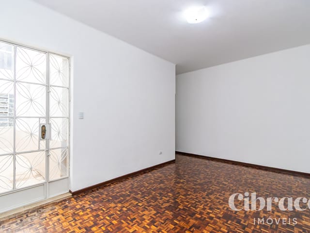Apartamento 3 quartos e 1 banheiro, para alugar, no bairro Centro em Curitiba