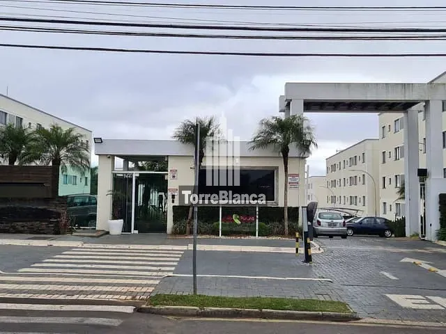 Apartamento com 57m² 2 quartos e 1 banheiro, à venda ou para alugar, no bairro Uvaranas em Ponta Grossa