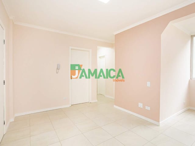 Apartamento 2 quartos e 1 banheiro, à venda, no bairro Água Verde em Curitiba