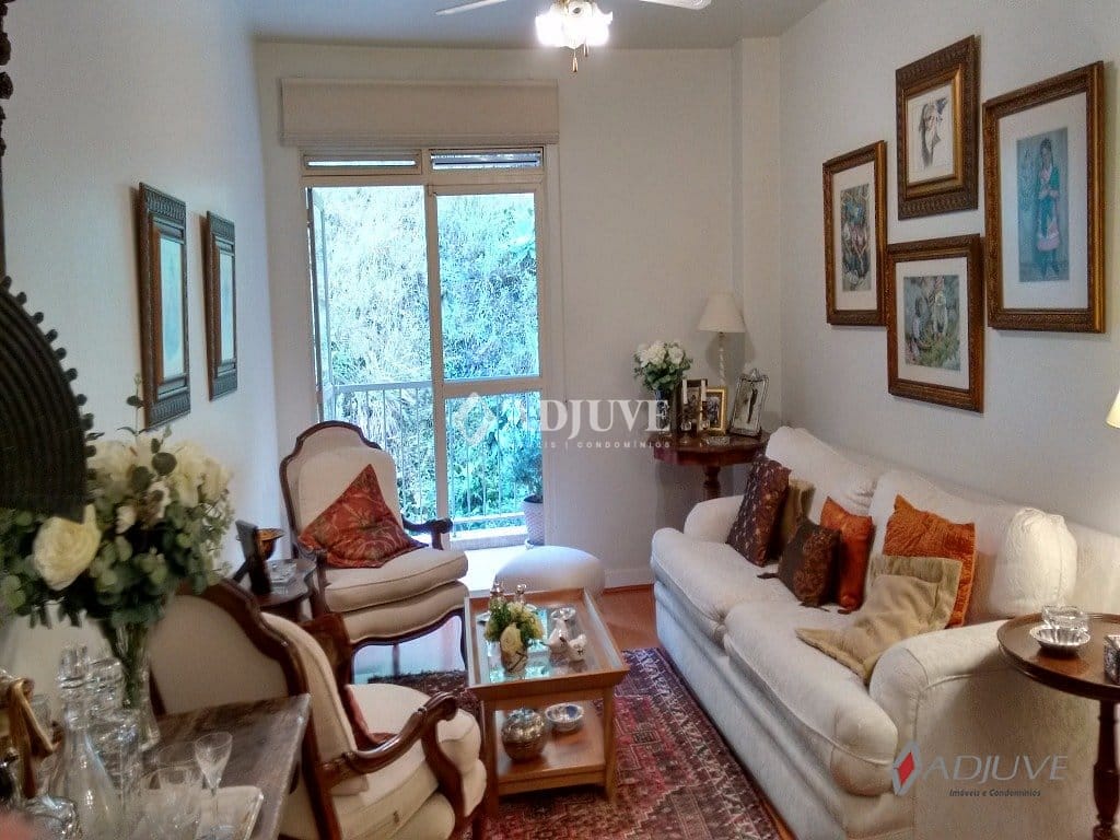 Apartamento à venda com 3 quartos, 120m² - Foto 2