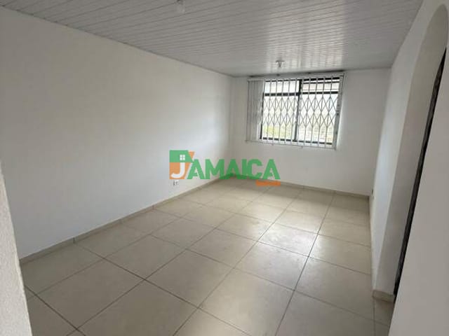 Apartamento 2 quartos e 1 banheiro, para alugar, no bairro GUABIROTUBA em Curitiba