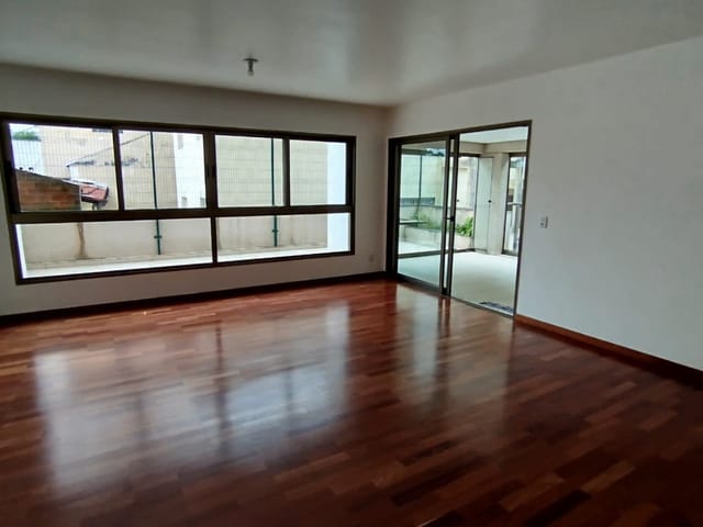 Apartamento com 160m² 3 quartos e 3 banheiros, para alugar, no bairro Vila Madalena em São Paulo