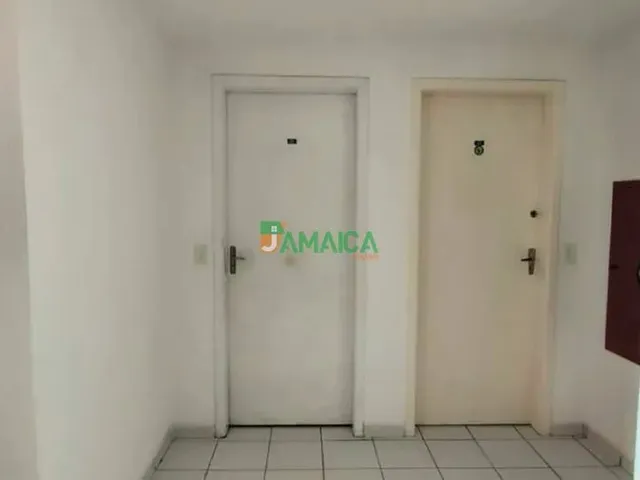 Apartamento 2 quartos e 1 banheiro, para alugar, no bairro Cidade Industrial em Curitiba