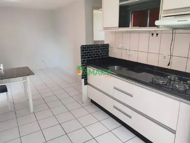 Apartamento 2 quartos e 1 banheiro, para alugar, no bairro Cidade Industrial em Curitiba