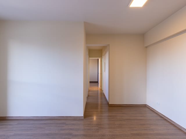 Foto do Apartamento - Apartamento com 2 vagas, 75 m² por R$ 560.000,00 - Edifício Solar Mirador - Londrina/PR | Imobiliária GEUM