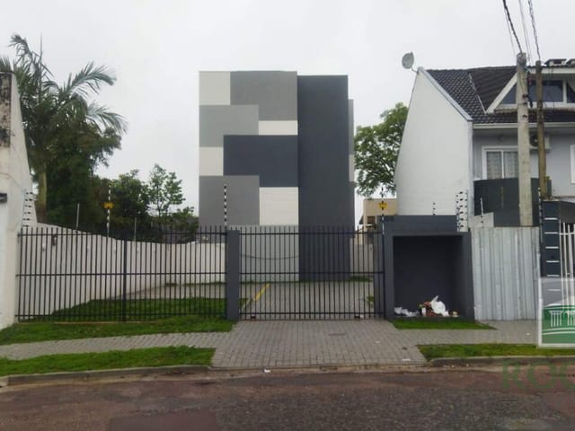 Apartamento 1 quarto e 1 banheiro, para alugar, no bairro Cajuru em Curitiba