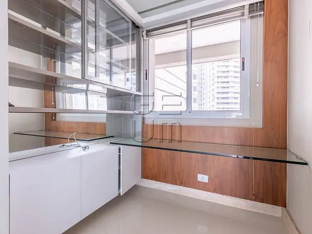 Apartamento 3 quartos e 5 banheiros, à venda, no bairro Santa Rosa em Londrina