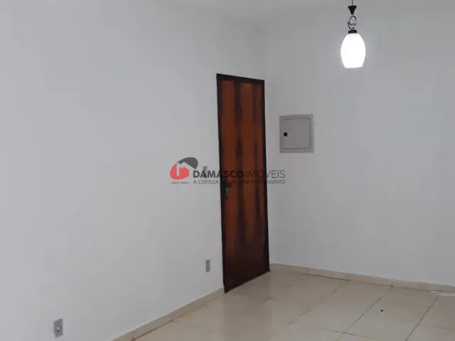 Apartamento 2 quartos e 1 banheiro, para alugar, no bairro Santa Maria em São Caetano do Sul