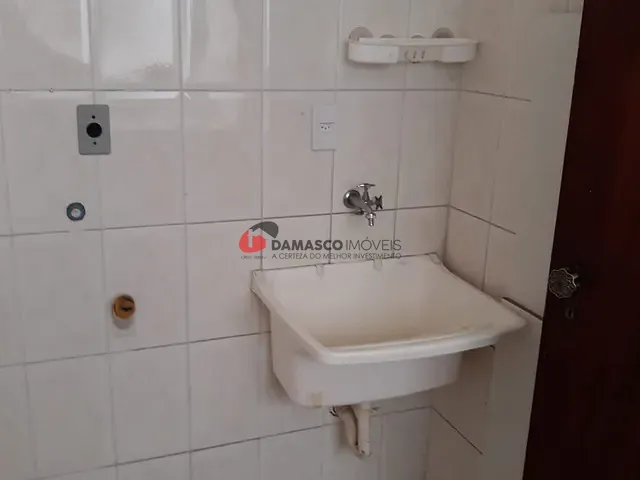 Apartamento 2 quartos e 1 banheiro, para alugar, no bairro Santa Maria em São Caetano do Sul