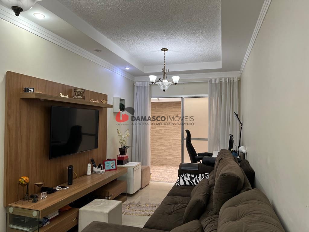 Apartamento à venda com 3 quartos, 136m² - Foto 1