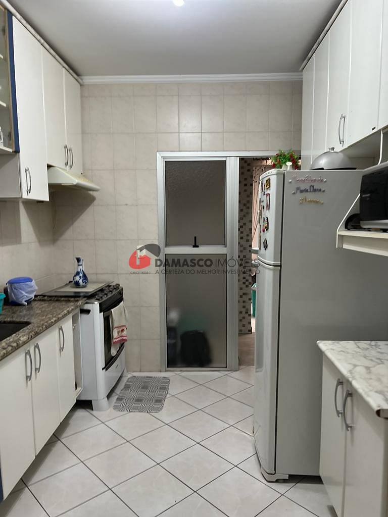 Apartamento à venda com 3 quartos, 136m² - Foto 3