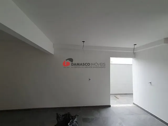 Apartamento 2 quartos e 1 banheiro, à venda, no bairro Santa Maria em Santo André