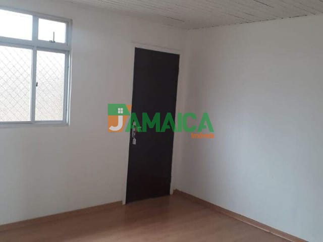 Apartamento 2 quartos e 1 banheiro, à venda, no bairro Uberaba em Curitiba
