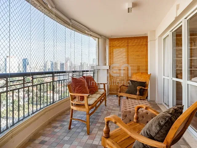 Apartamento 4 quartos e 5 banheiros, à venda, no bairro Brooklin em São Paulo