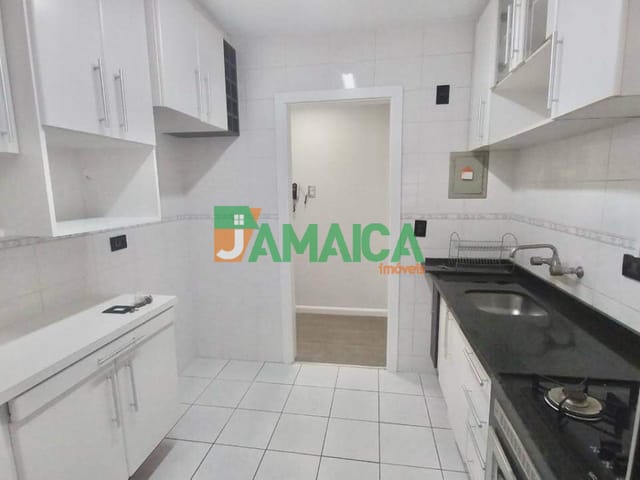 Apartamento com 8m² 3 quartos e 2 banheiros, à venda, no bairro Cajuru em Curitiba