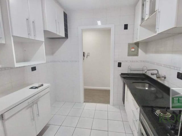 Apartamento com 8m² 3 quartos e 2 banheiros, à venda, no bairro Cajuru em Curitiba