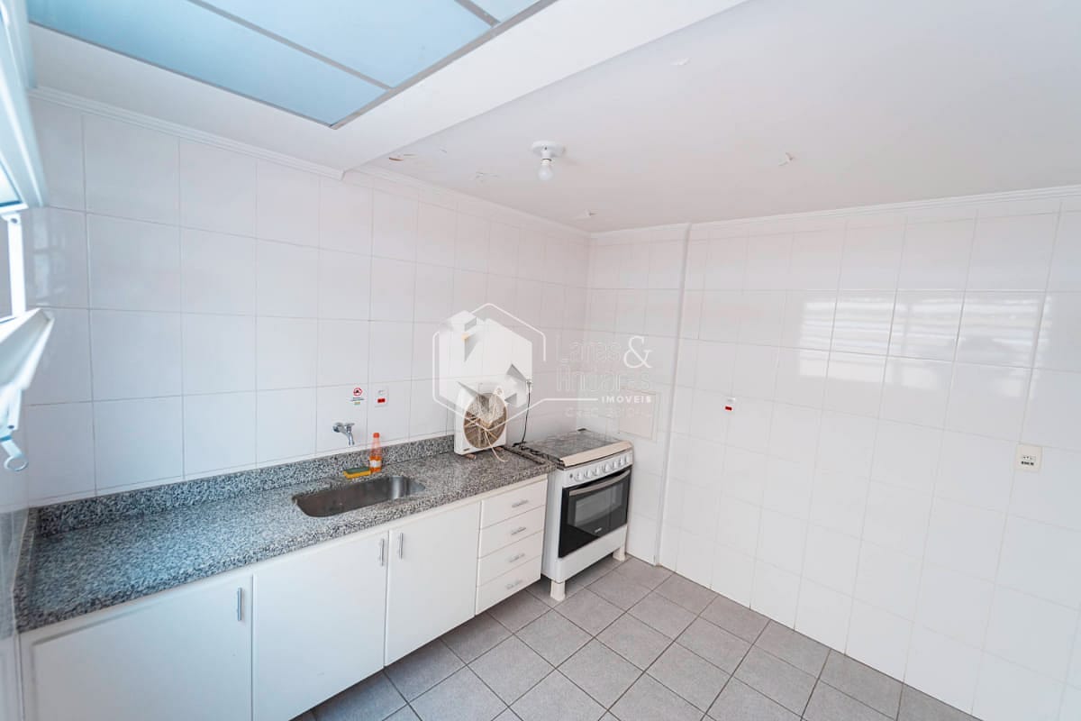 Apartamento à venda com 2 quartos, 80m² - Foto 28