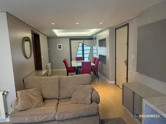 Apartamento 3 quartos e 2 banheiros, à venda, no bairro São Pelegrino em Caxias do Sul