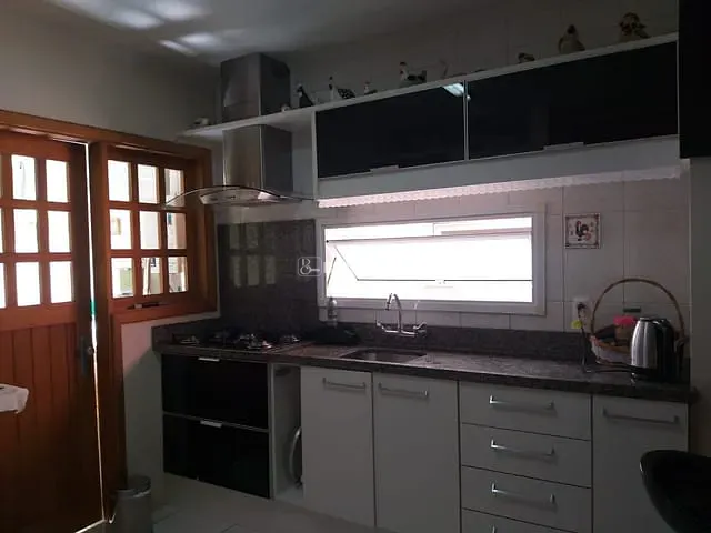 Apartamento 2 quartos e 1 banheiro, à venda, no bairro Nossa Senhora da Saúde em Caxias do Sul