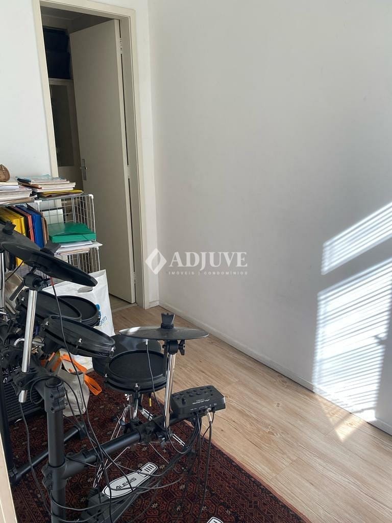 Apartamento à venda com 3 quartos, 126m² - Foto 19