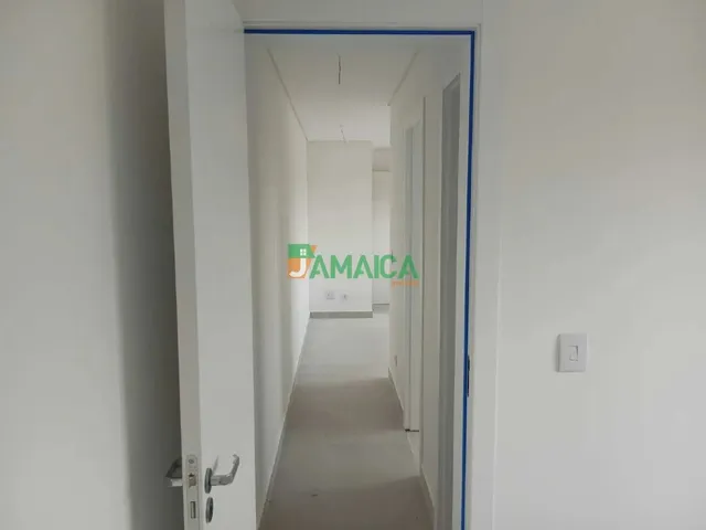 Apartamento 1 quarto e 1 banheiro, à venda, no bairro Cajuru em Curitiba