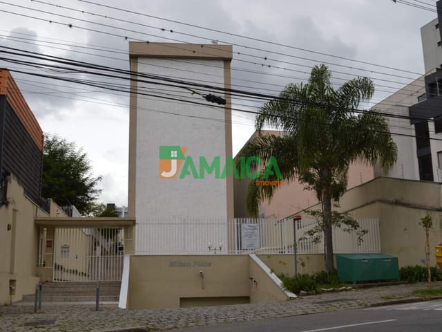 Apartamento 2 quartos e 1 banheiro, para alugar, no bairro Juvevê em Curitiba