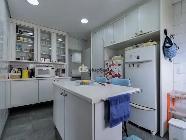 Apartamento 4 quartos e 6 banheiros, à venda ou para alugar, no bairro Santa Cecília em São Paulo