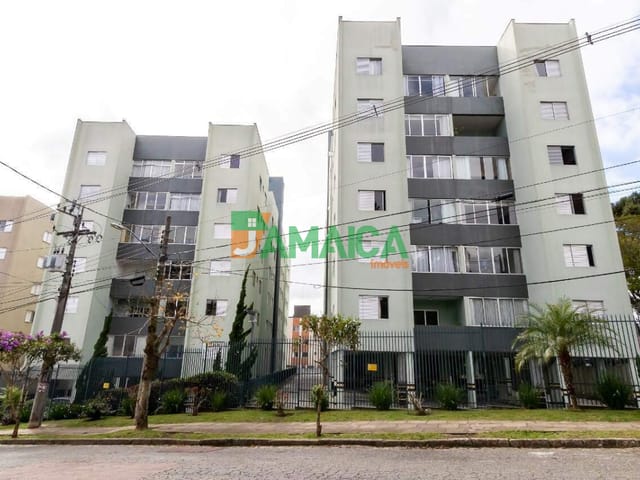 Apartamento 2 quartos e 1 banheiro, para alugar, no bairro Água Verde em Curitiba
