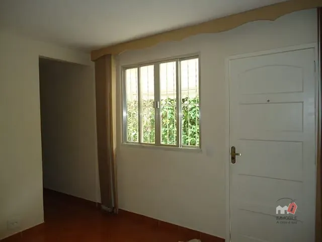 Apartamento 1 quarto e 1 banheiro, à venda ou para alugar, no bairro Bingen em Petrópolis