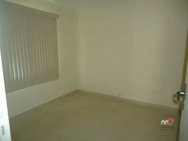 Apartamento 1 quarto e 1 banheiro, à venda ou para alugar, no bairro Bingen em Petrópolis
