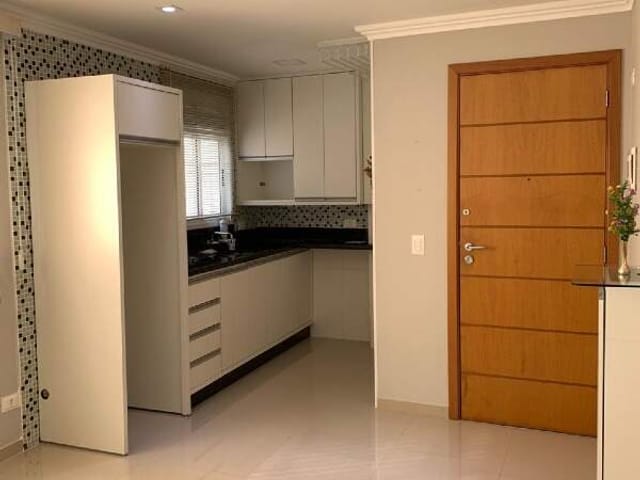 Apartamento 1 quarto e 2 banheiros, para alugar, no bairro Água Verde em Curitiba