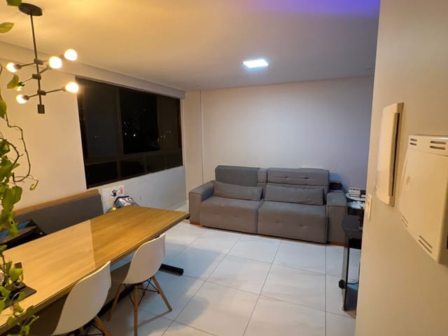 Apartamento 2 quartos e 1 banheiro, à venda, no bairro Aeroclube em Rua Professora Luzia Simões Bartolini