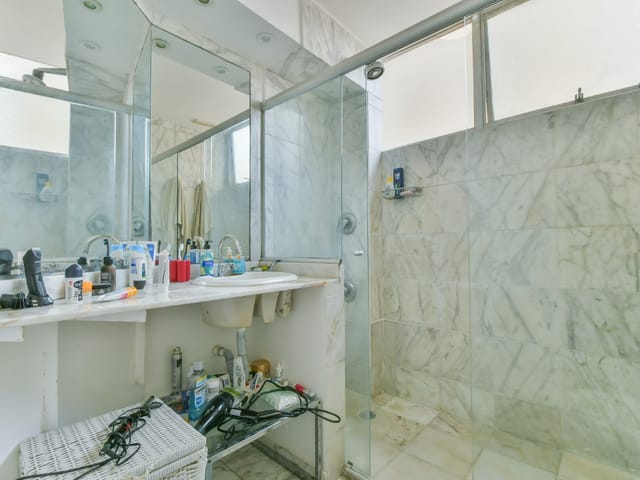 Foto do Apartamento - Apartamento tipo para venda em Higienópolis com 4 quartos, sendo 2 suítes, 263m² | Lares e Andares Imóveis