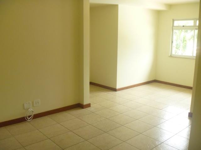 Apartamento 2 quartos e 1 banheiro, para alugar, no bairro Cascatinha em Petrópolis