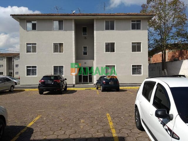 Apartamento 2 quartos e 1 banheiro, para alugar, no bairro Uberaba em Curitiba