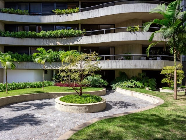 Foto do Apartamento - Apartamento tipo para venda e locação em Real Parque com 4 quartos, sendo 2 suítes, 294m² | Lares e Andares Imóveis