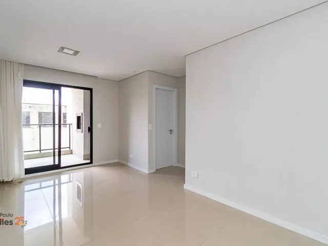 Apartamento 2 quartos e 1 banheiro, à venda, no bairro Mercês em Curitiba