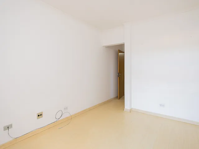 Apartamento 2 quartos e 1 banheiro, para alugar, no bairro Areal em Pelotas