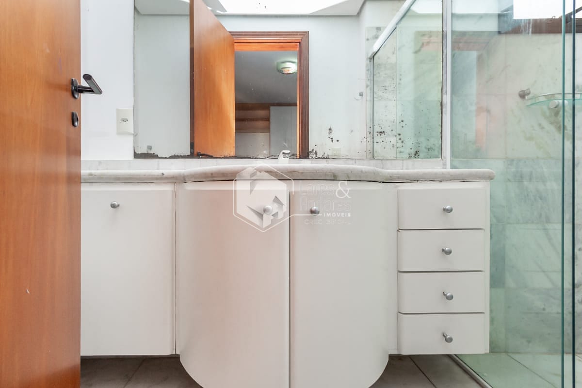 Apartamento à venda com 4 quartos, 162m² - Foto 35