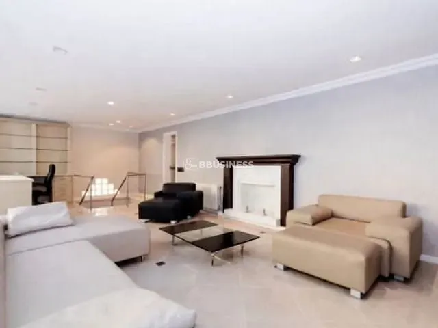 Cobertura / Penthouse 1 quarto e 1 banheiro, à venda, no bairro Auxiliadora em Porto Alegre