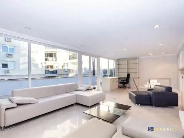 Cobertura / Penthouse 1 quarto e 1 banheiro, à venda, no bairro Auxiliadora em Porto Alegre