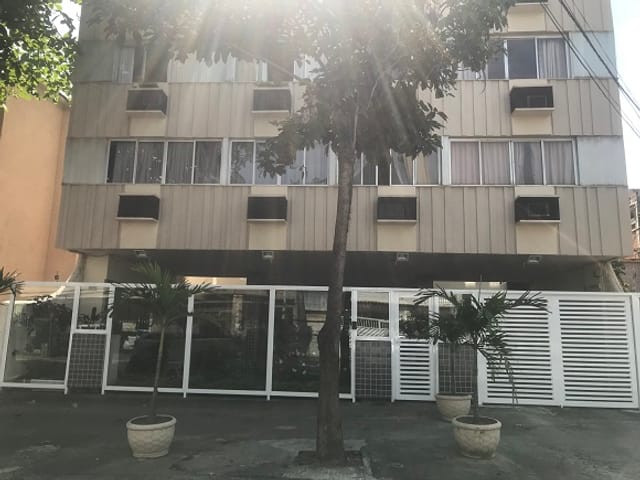 Foto do Apartamento - Apartamento à venda de fundos, 53m²,  2 quartos, 1 vaga de garagem. Localizado na Rua Tomás Lopes - Braz de Pina/ RJ. | Hilmar