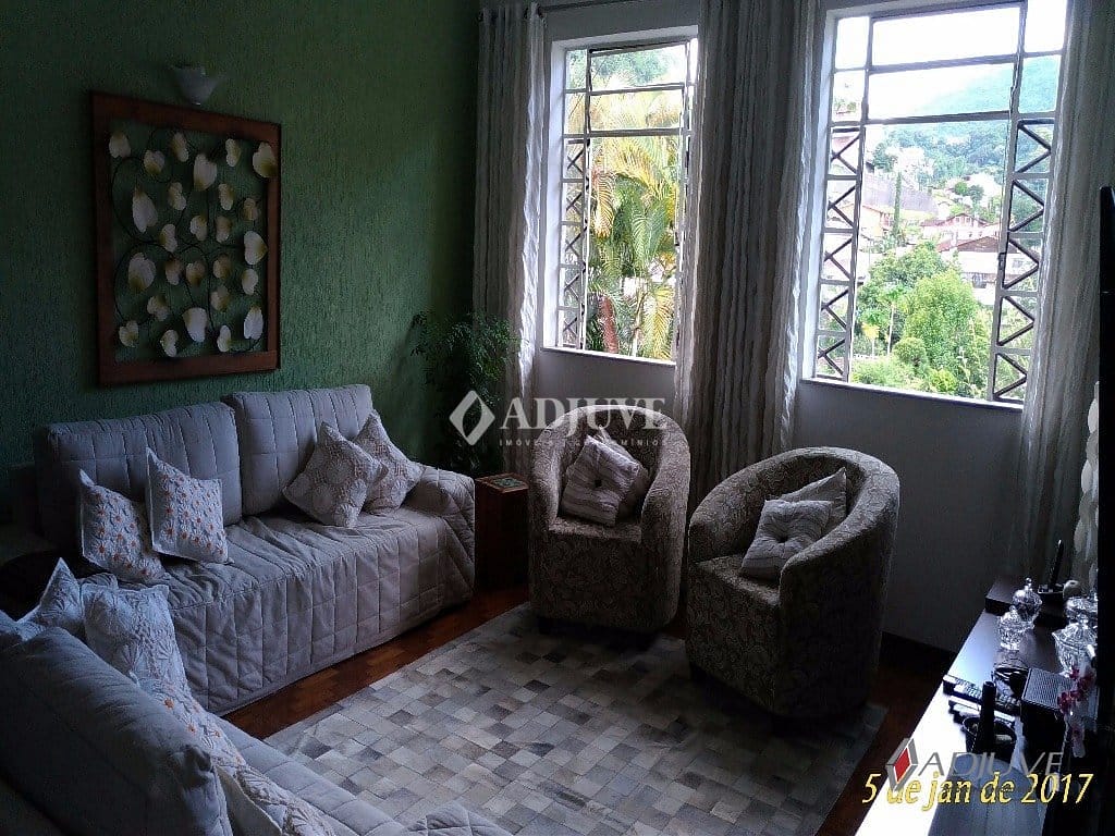 Apartamento à venda com 2 quartos, 90m² - Foto 1