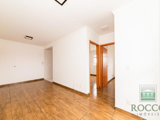 Apartamento 2 quartos e 1 banheiro, para alugar, no bairro Weissópolis em Pinhais