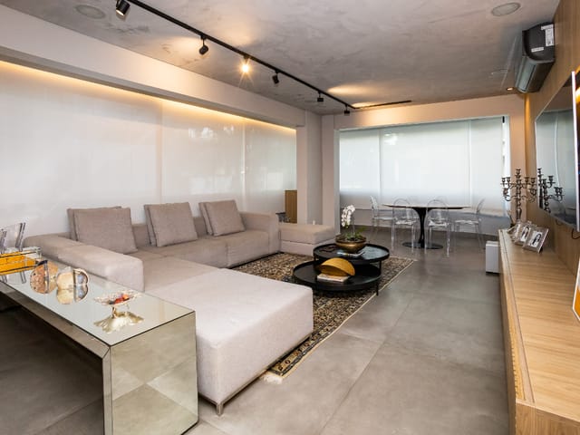 Foto do Apartamento - Apartamento tipo para venda em Itaim Bibi com 4 quartos, sendo 4 suítes, 209m² | Lares e Andares Imóveis